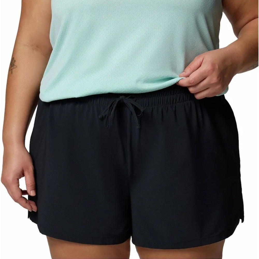 NWT Columbia Black Bogota Bay Stretch Shorts Women’s Medium Hiking Running